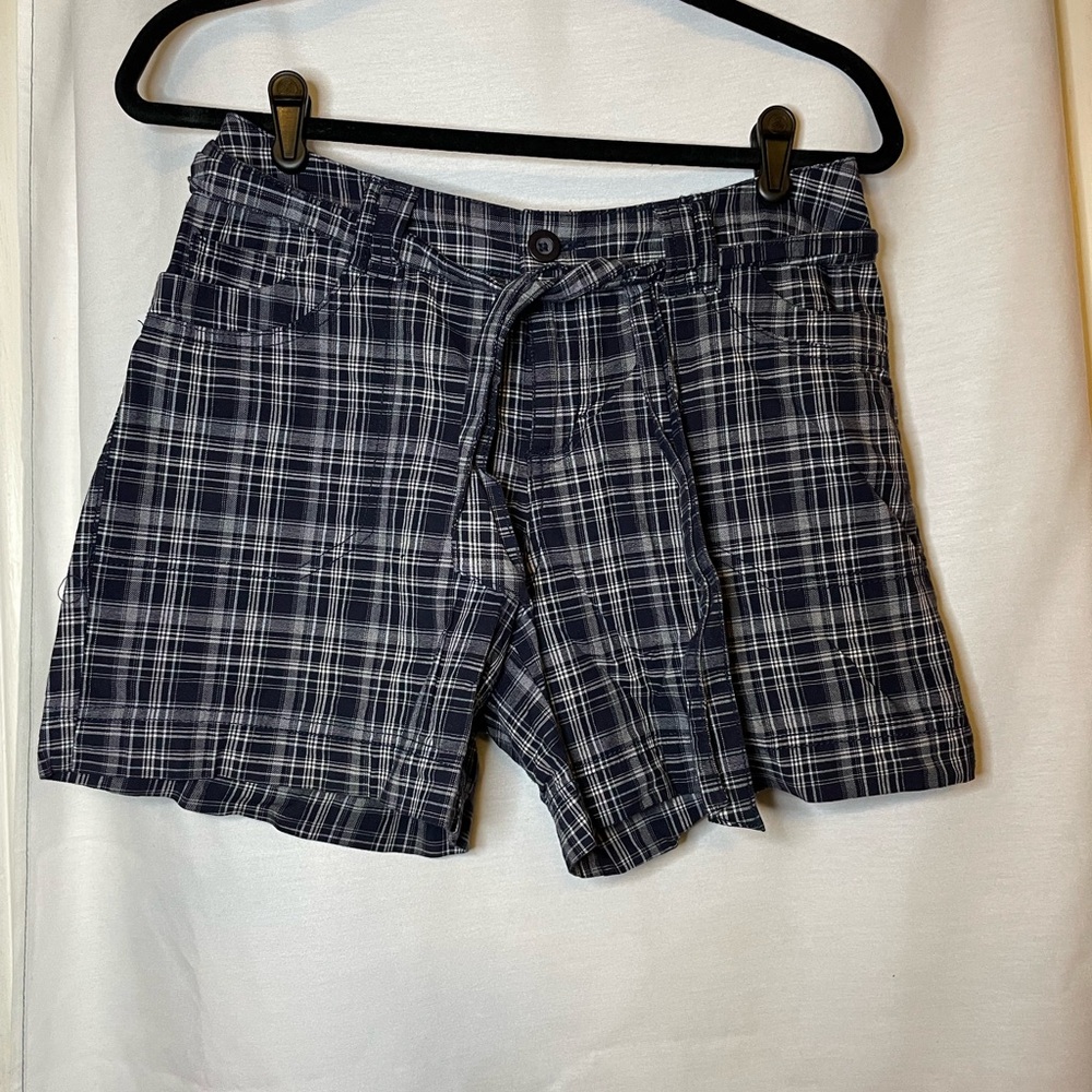 St. John's Bay Navy Blue and White Checkered Bermuda Shorts w/ Waist Tie Size 8P